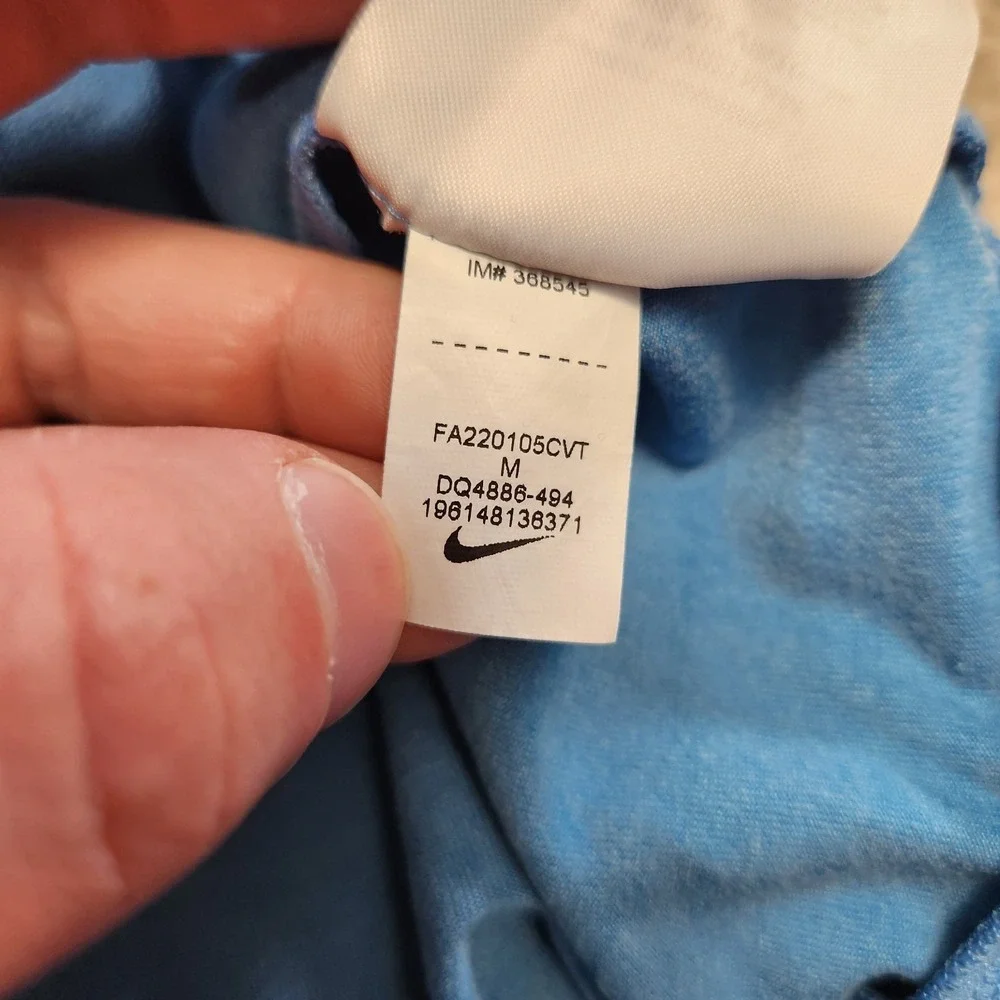 Nike Yogo Hoodie Men Medium Dri Fit ADV Lightweight‎ Blue Stretch Sweatshirt